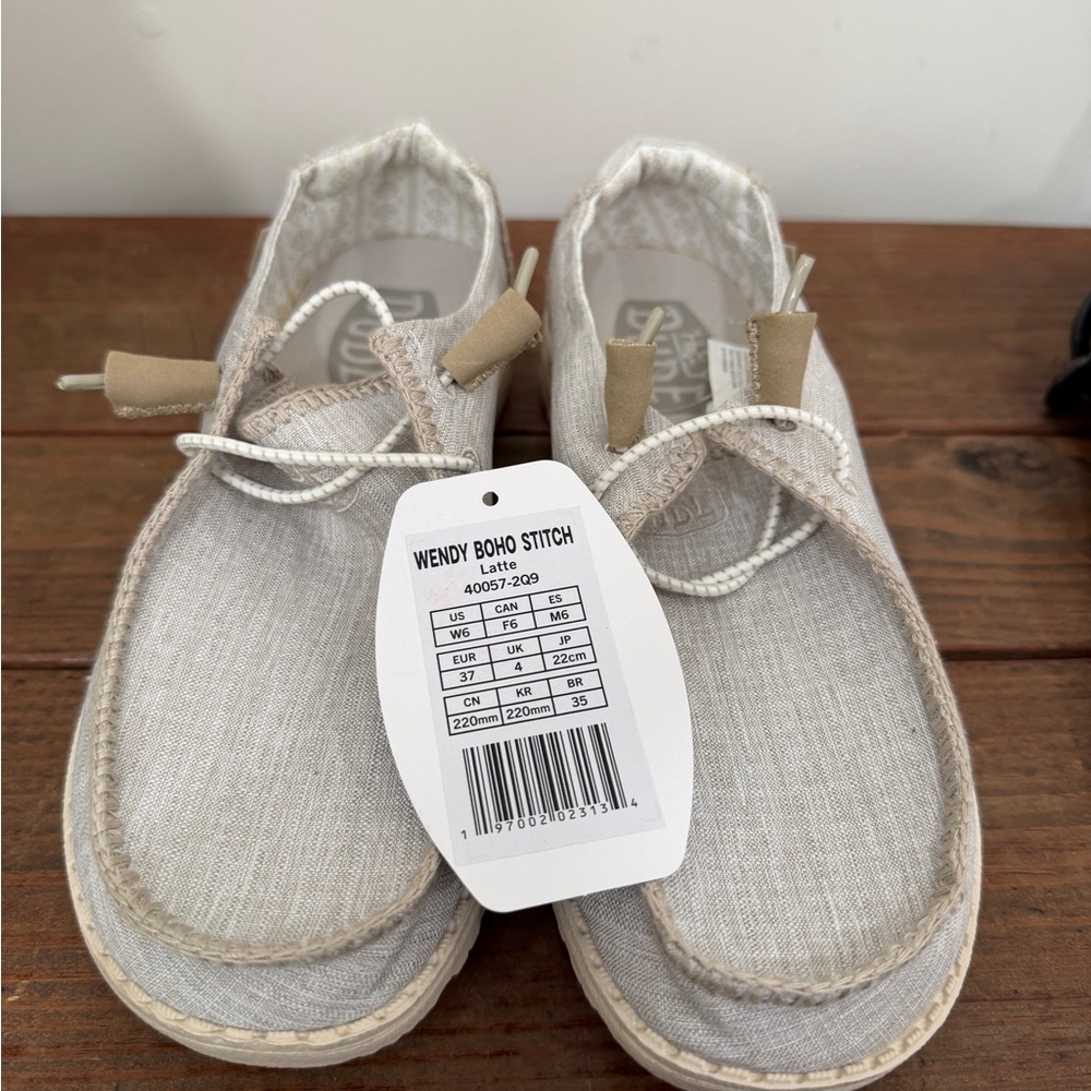 Wendy Boho Stitch Women's Sneakers - Latte